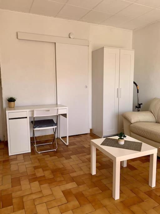 La Garde : Joli Studio Dans Residence מראה חיצוני תמונה